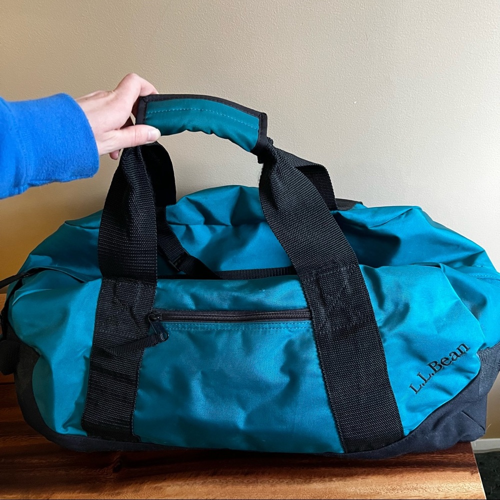 LLBean Retro Style Duffle Bag - Like New Condition - Teal